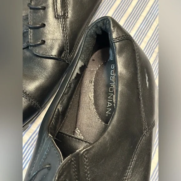 Bostonian Men's Classic Black Oxfords - Picture 6 of 8